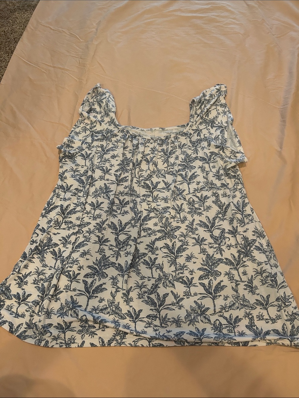 Lane Bryant White Top with Blue Floral Print swing tee size 14/16